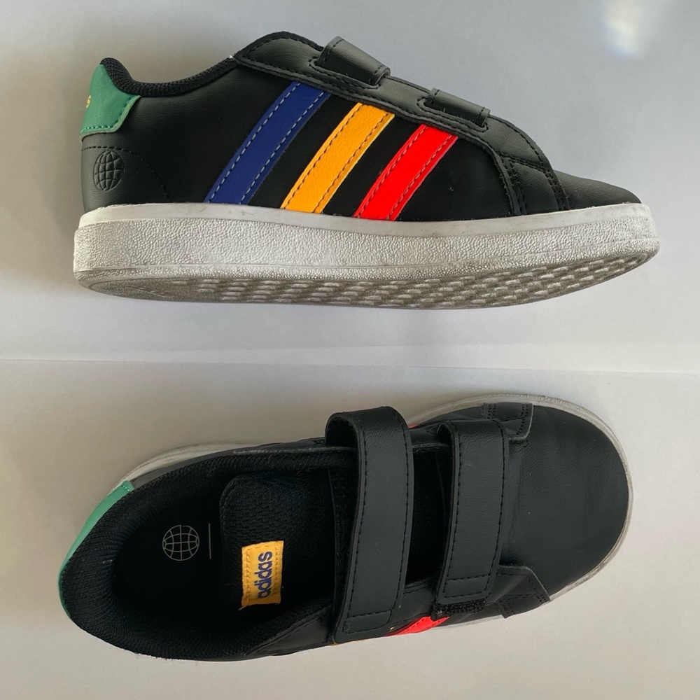Adidas Toddler Grand Court 2 Sneakers | black + rainbow